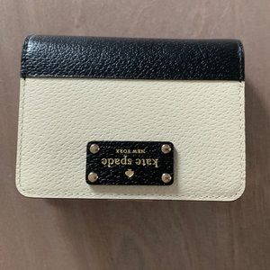Kate Spade black and beige small wallet
